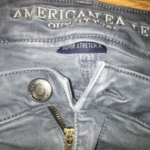 GREY DISTRESSED JEGGING American Eagle Outfitters